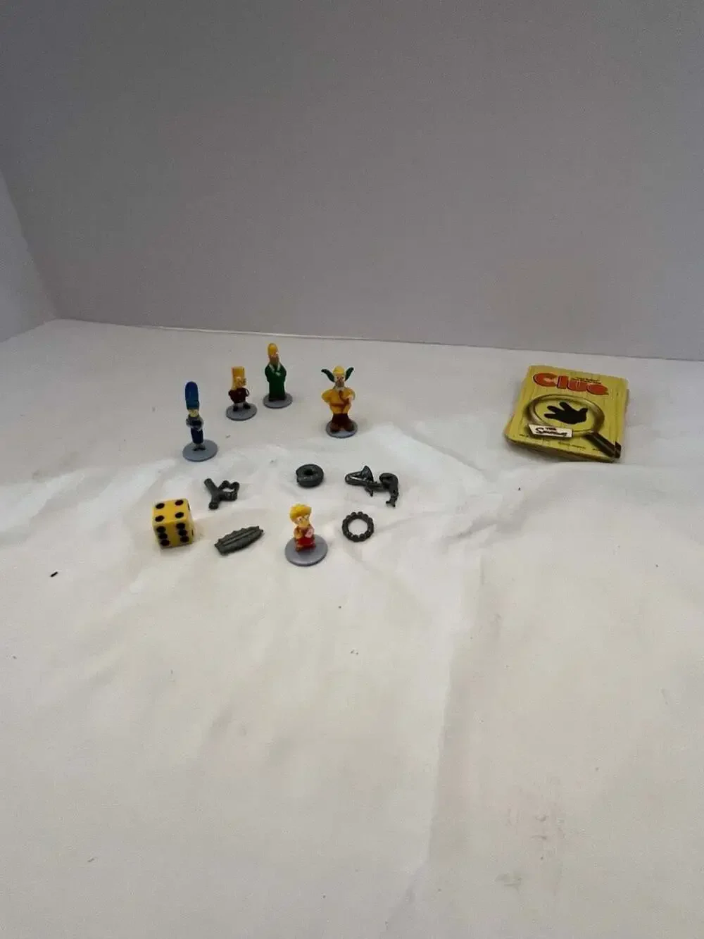 The Simpsons Clue Board Game 2nd Edition 2002 21 Cards No Instructions